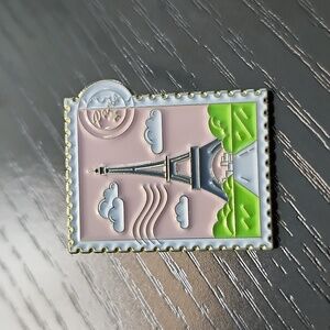 Eiffel Tower Enamel Pin